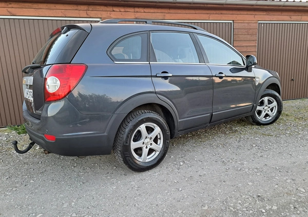 Chevrolet Captiva cena 22200 przebieg: 177200, rok produkcji 2008 z Września małe 742